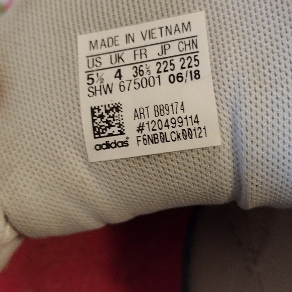 Adidas Originals Falcon Running Shoes size 5.5 - Picture 6 of 8